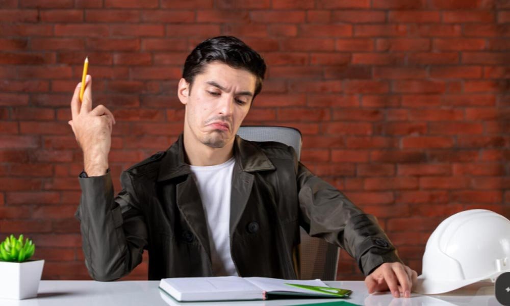 Don't Hire a Contractor Until You've Checked These 7 Things